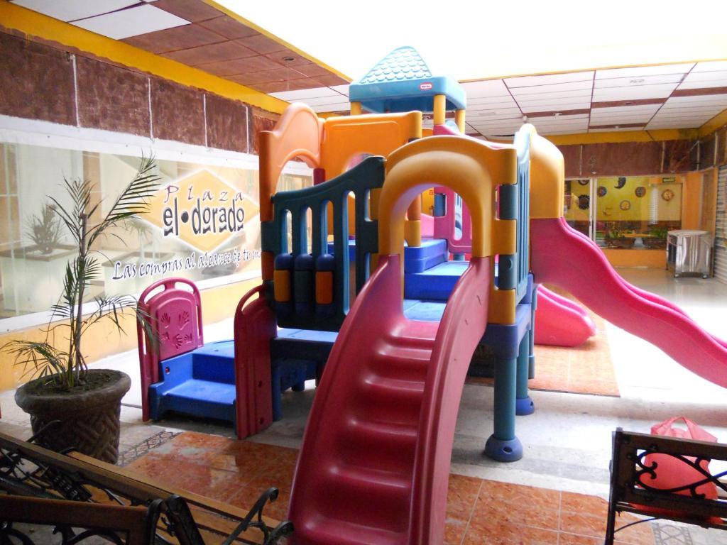 Hotel Plaza El Dorado Pachuca Екстер'єр фото